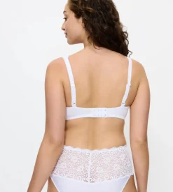 Fuller Cups|Underwired Bras><noscript><img width=