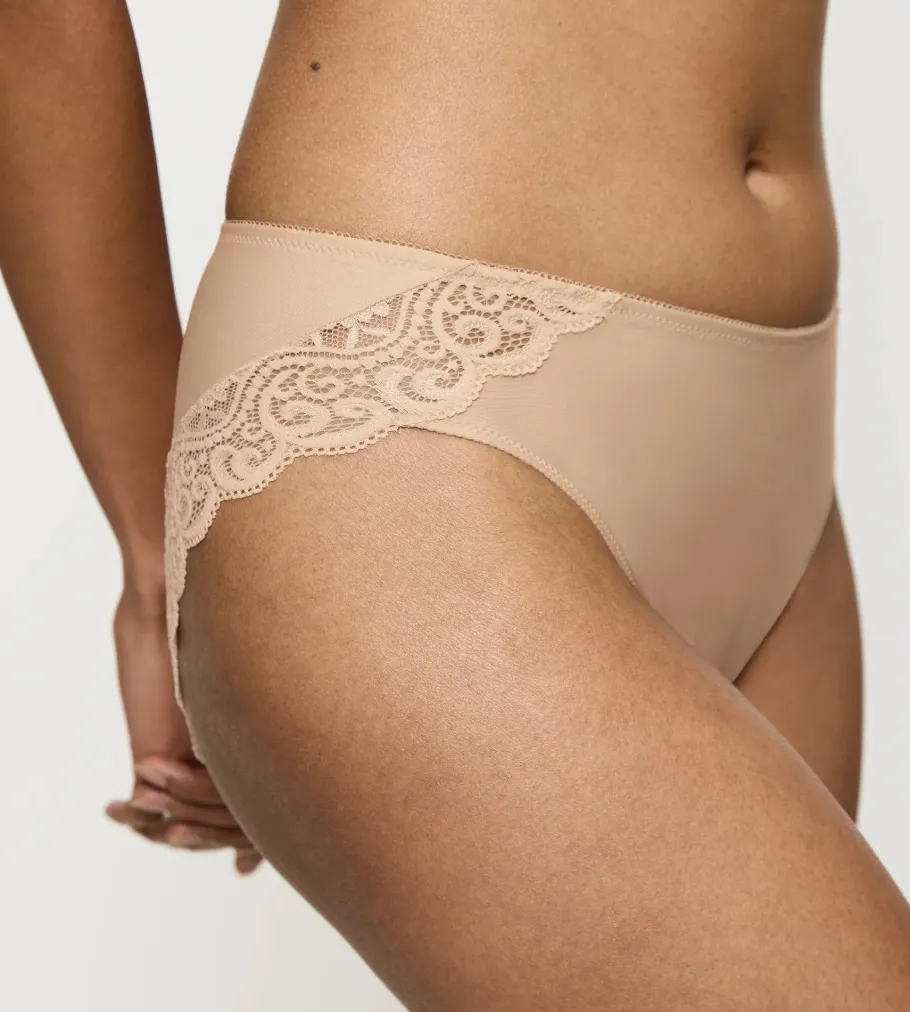 Hipster>Triumph AMOURETTE Skin
