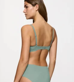 Non-wired Bras|Padded Bras><noscript><img width=