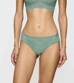 String, Brazilian|Seamless>Triumph AMOURETTE CHARM Abstinthe