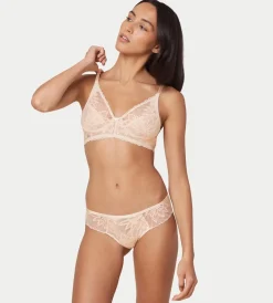 String, Brazilian><noscript><img width=