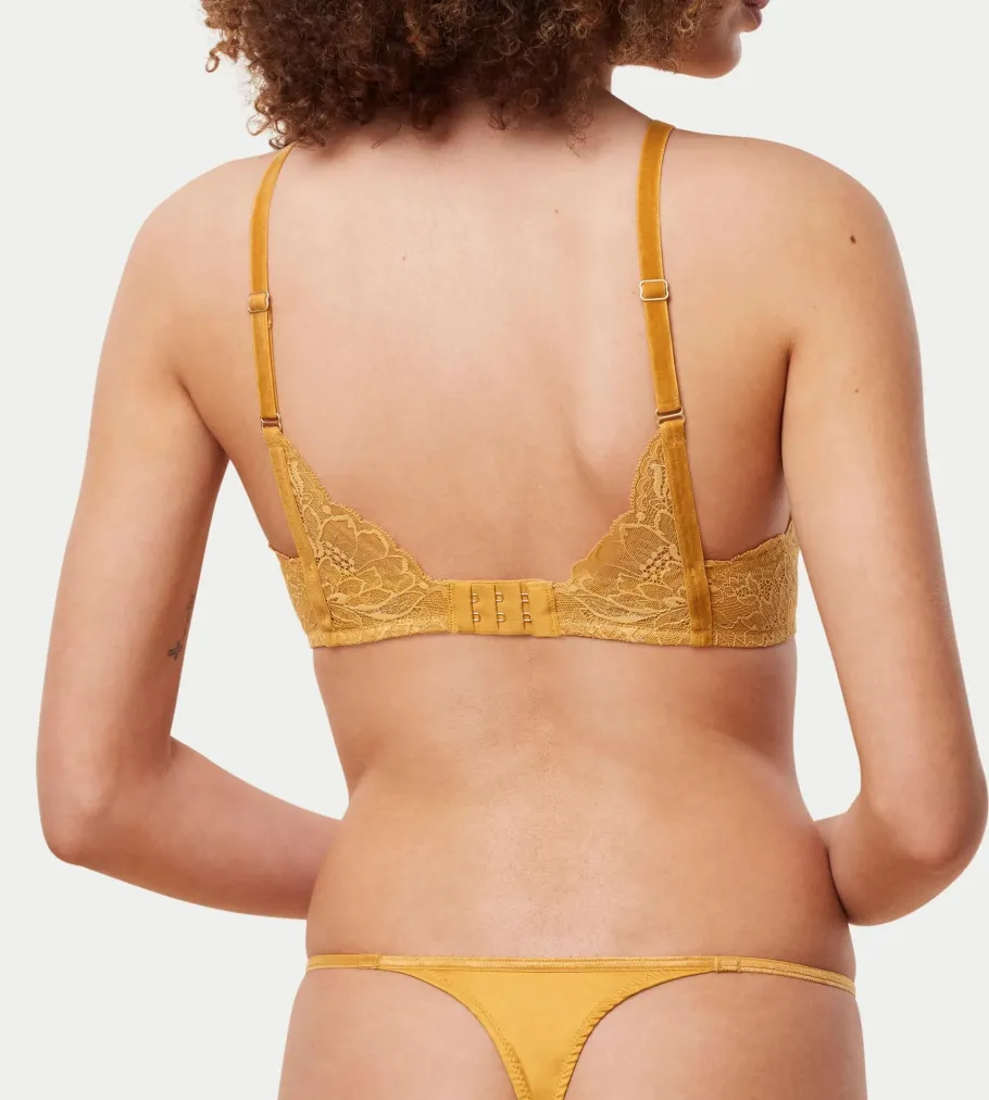 Unpadded Bras>Triumph AMOURETTE CHARM SHIMMER Goldenbiscuit