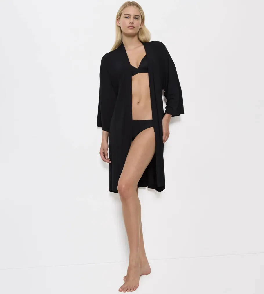 Robes>Triumph AURA SPOTLIGHT Black
