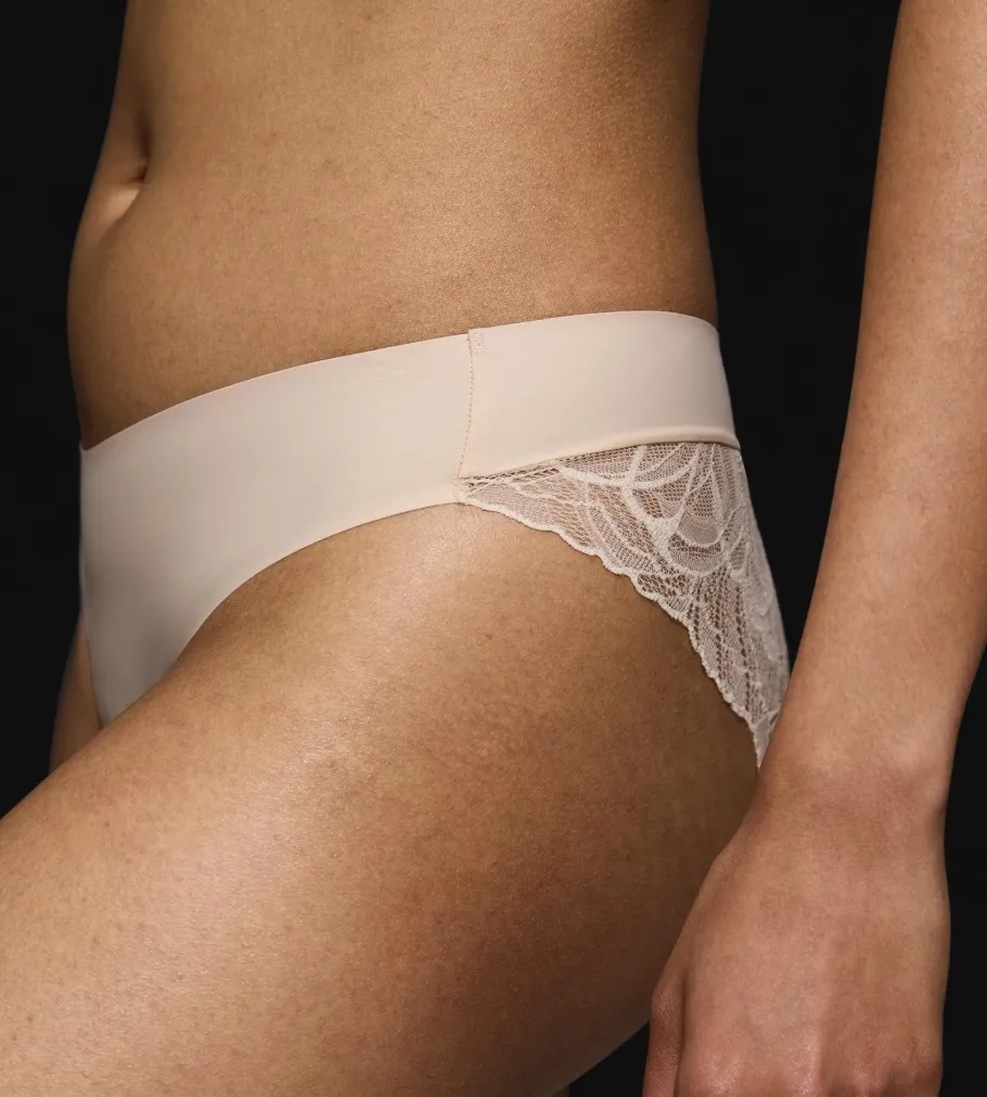 Hipster>Triumph BODY MAKE-UP ILLUSION LACE NudeBeige