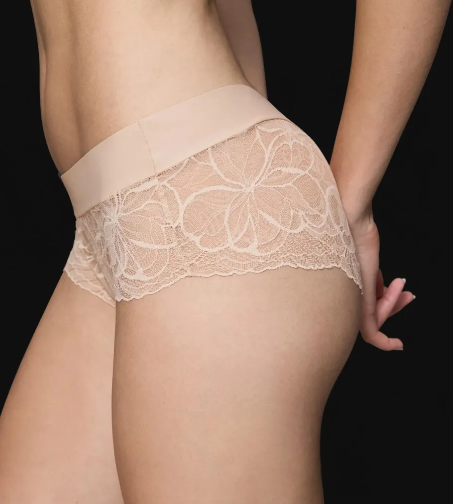 High Waisted>Triumph BODY MAKE-UP ILLUSION LACE NudeBeige