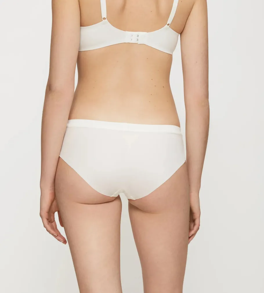 Hipster|Seamless>Triumph BODY MAKE-UP SOFT TOUCH Vanille