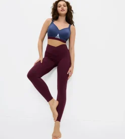 Leggings, Shirts><noscript><img width=