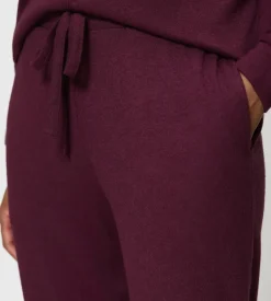 Trousers><noscript><img width=