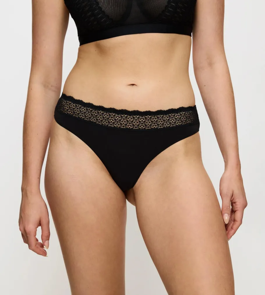 String, Brazilian>Triumph FEEL OF MODAL Black