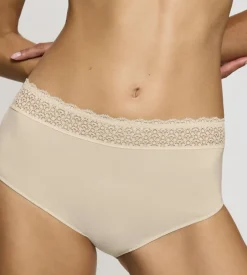 High Waisted><noscript><img width=