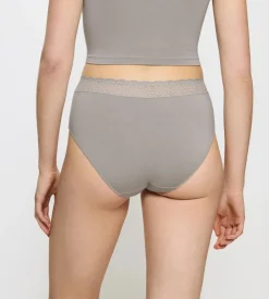 High Waisted><noscript><img width=