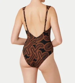 Swimsuits><noscript><img width=