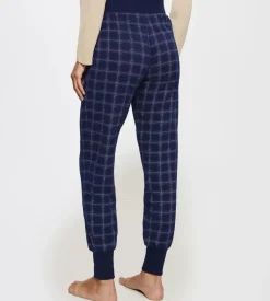 Trousers><noscript><img width=