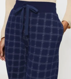 Trousers><noscript><img width=