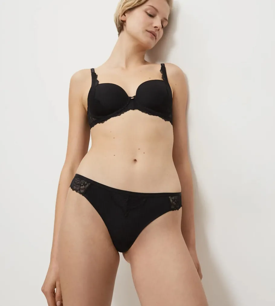 String, Brazilian|Seamless>Triumph PEONY FLORALE Black