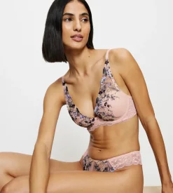 Fuller Cups|Underwired Bras><noscript><img width=