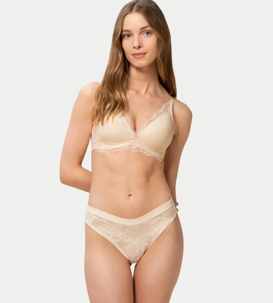 String, Brazilian>Triumph SMART DECO CreamyDream