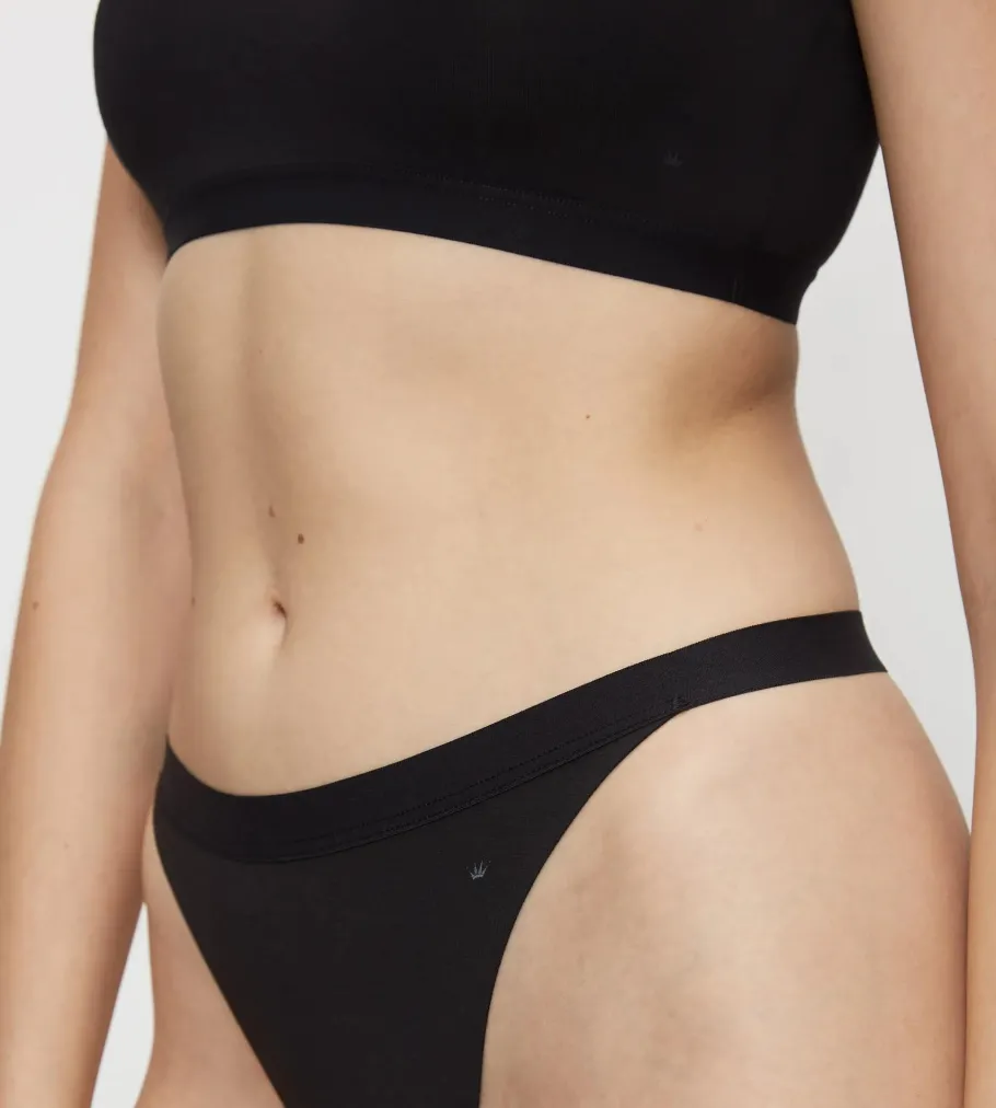 String, Brazilian|Seamless>Triumph SMART NATURAL Black
