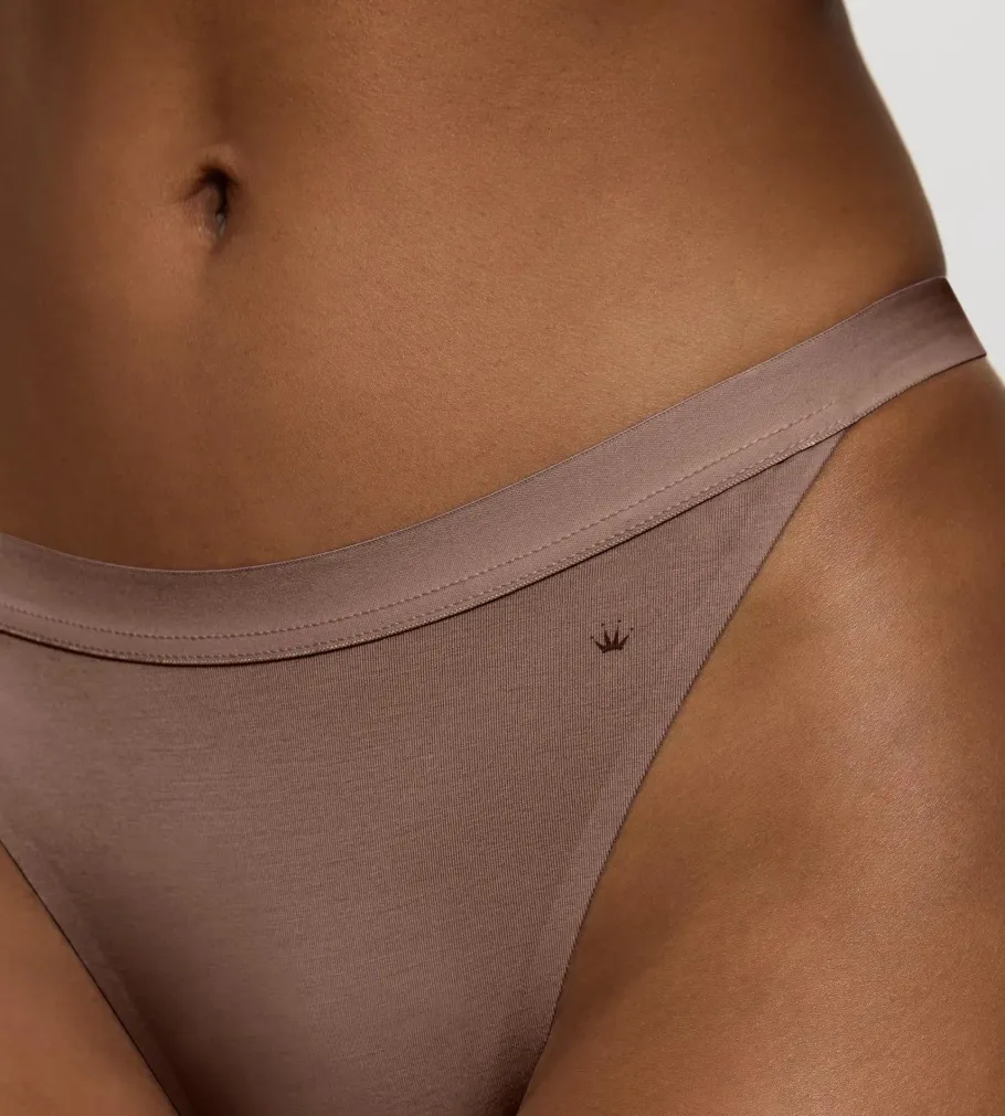 Lift Smart Shop Now|String, Brazilian>Triumph SMART NATURAL Toastedalmond