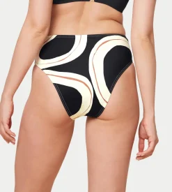 Bikinis><noscript><img width=
