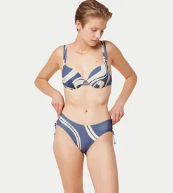 Bikinis><noscript><img width=