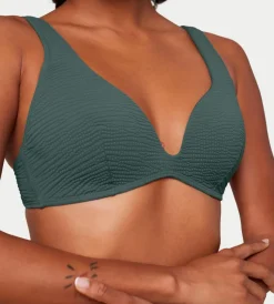 Bikinis><noscript><img width=