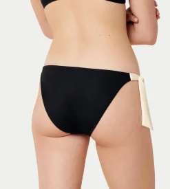 Bikinis><noscript><img width=