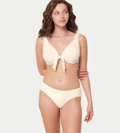 Bikinis><noscript><img width=