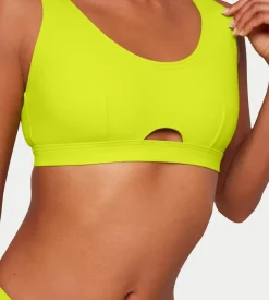 Bikinis><noscript><img width=