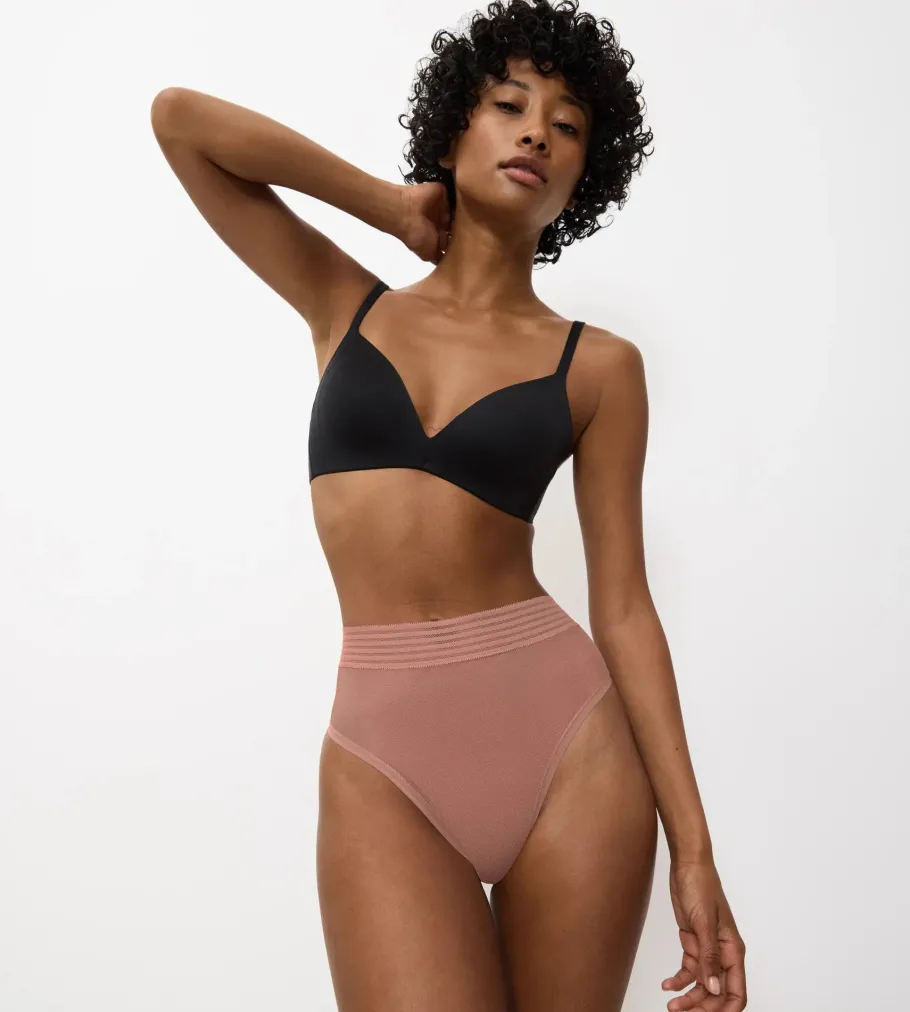 String, Brazilian>Triumph TEMPTING SHEER Toastedalmond