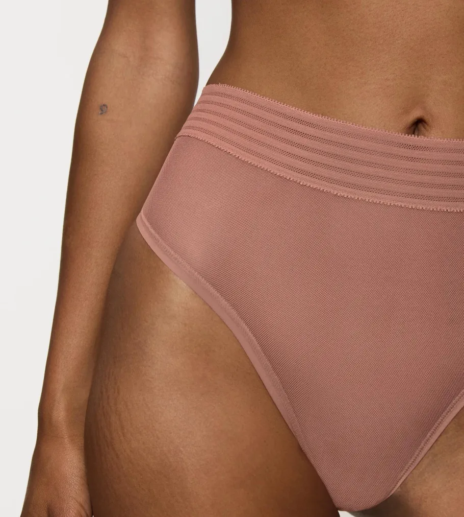 String, Brazilian>Triumph TEMPTING SHEER Toastedalmond