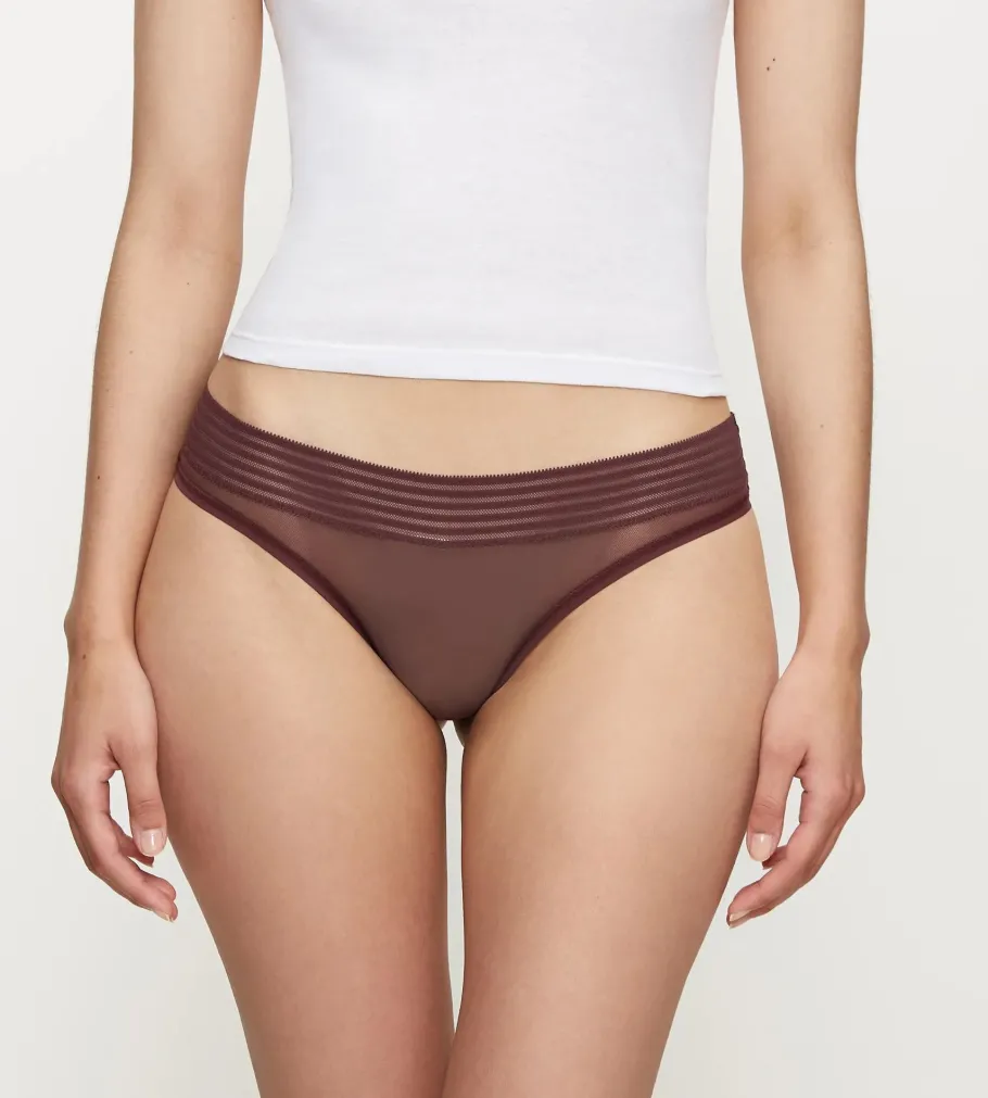 Hipster|Seamless>Triumph TEMPTING SHEER Decadentchocolate