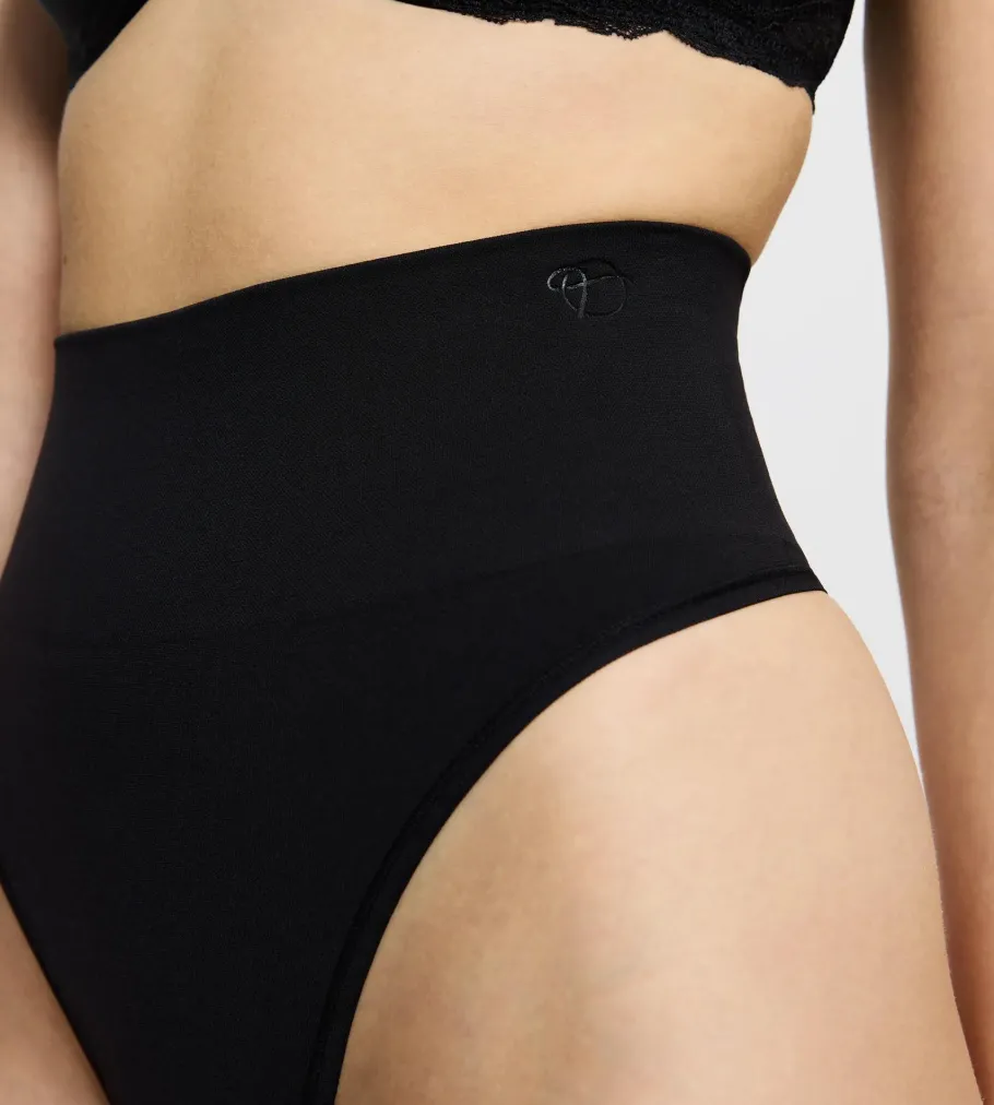 String, Brazilian|Shapewear>Triumph SOFT SCULPT Black