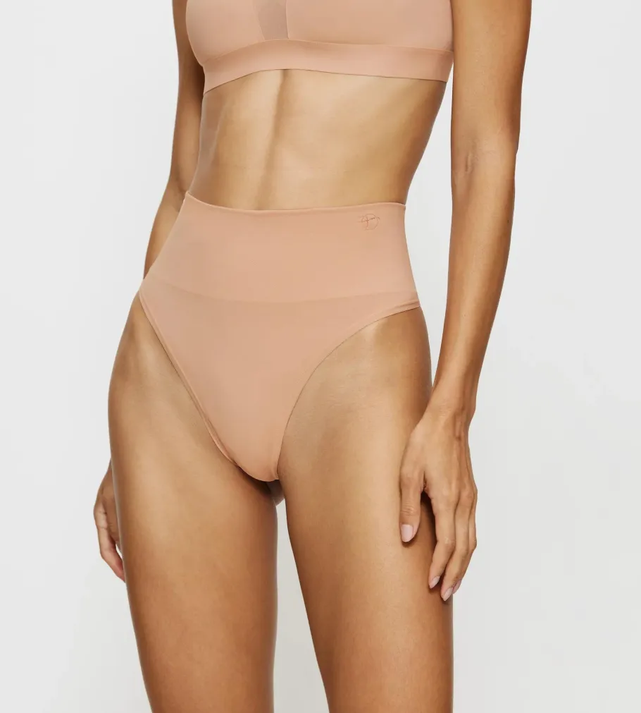 String, Brazilian|Shapewear>Triumph SOFT SCULPT NeutralBeige