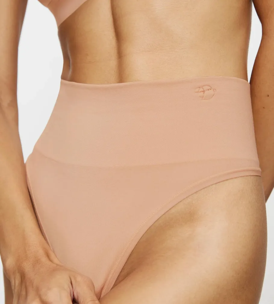 String, Brazilian|Shapewear>Triumph SOFT SCULPT NeutralBeige